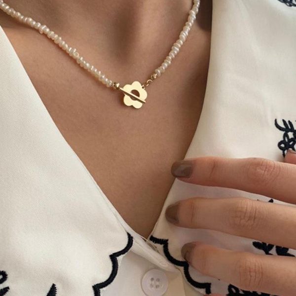 Flowers Metal Beads Chain Necklace for Women Simple Bead Necklace for Women Fashion